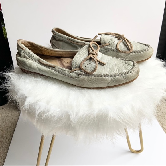 frye moccasins womens